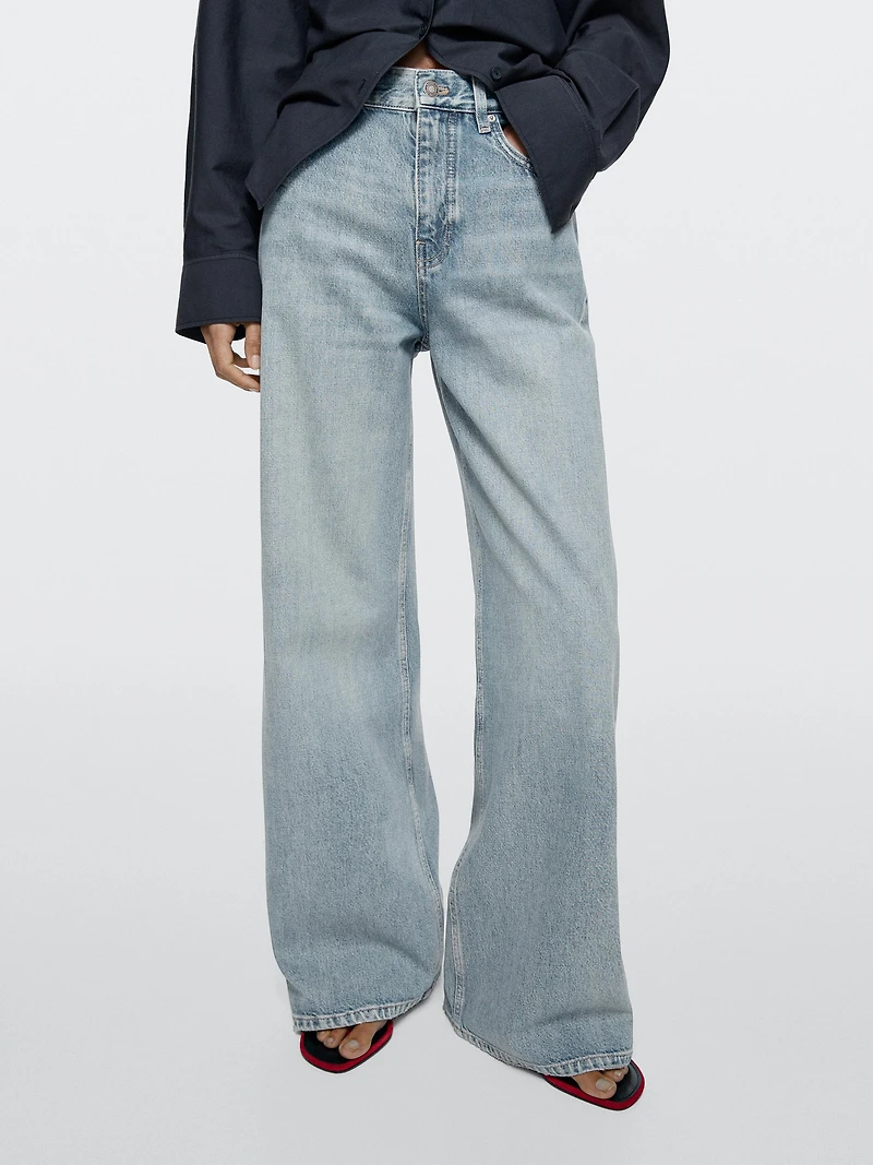 Wide-leg jeans