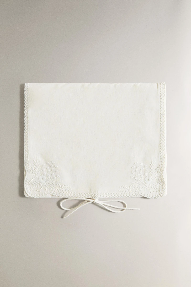 EMBROIDERED COTTON PAJAMA BAG