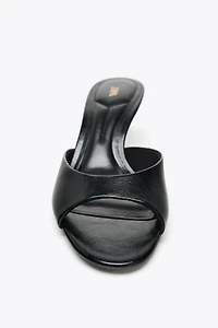 PATENT LEATHER SANDALS