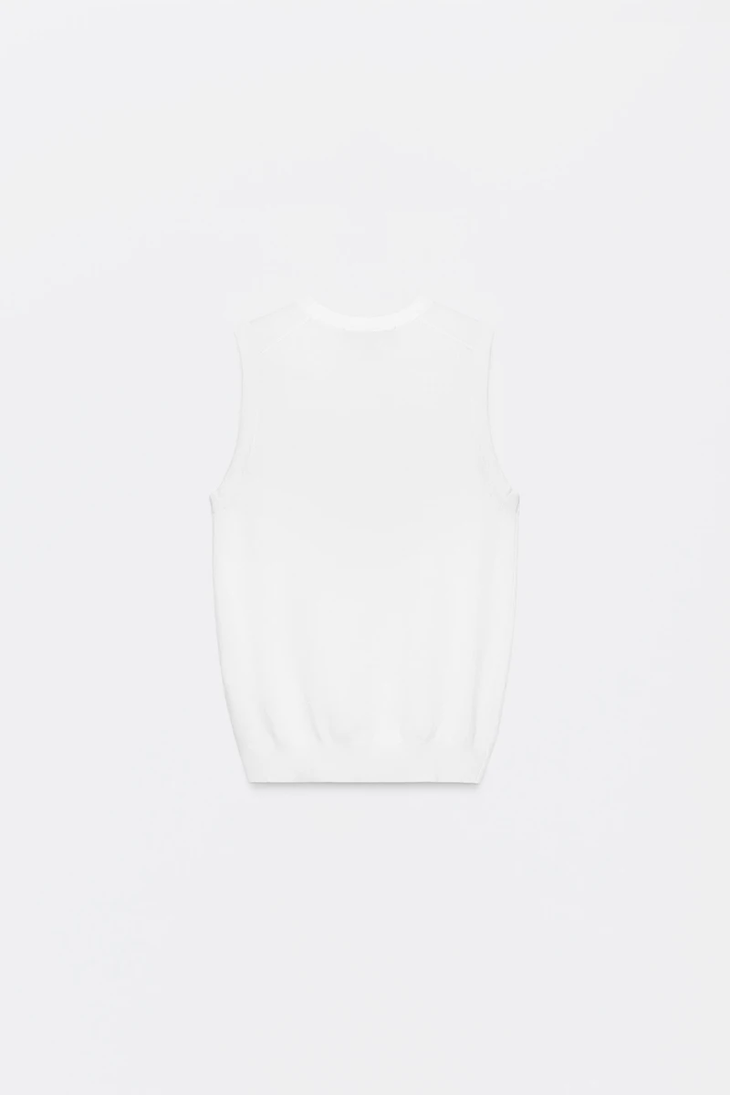 SLEEVELESS KNIT TOP