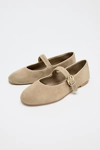 BALLERINES À BRIDE EN DAIM