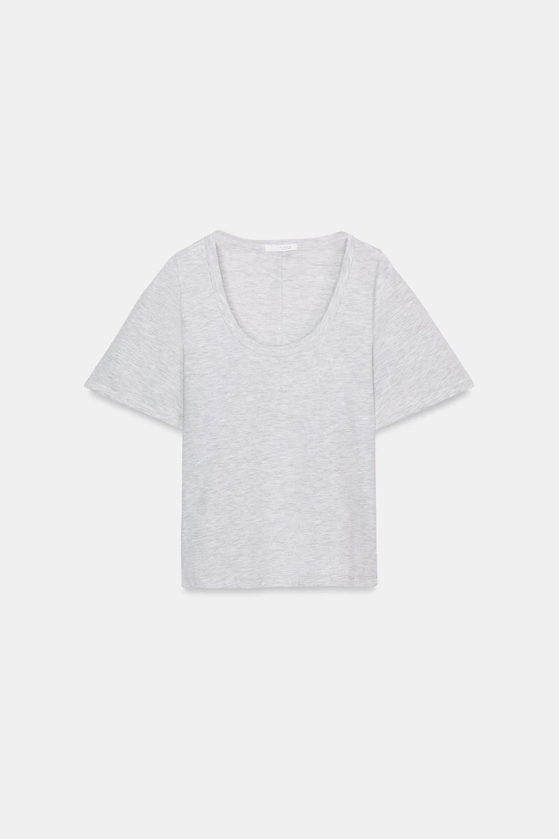 T-SHIRT COL PLONGEANT MANCHES COURTES