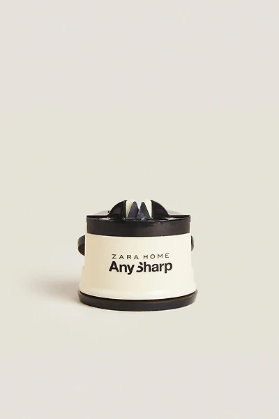 SHARPENER WITH SUCTION CUP