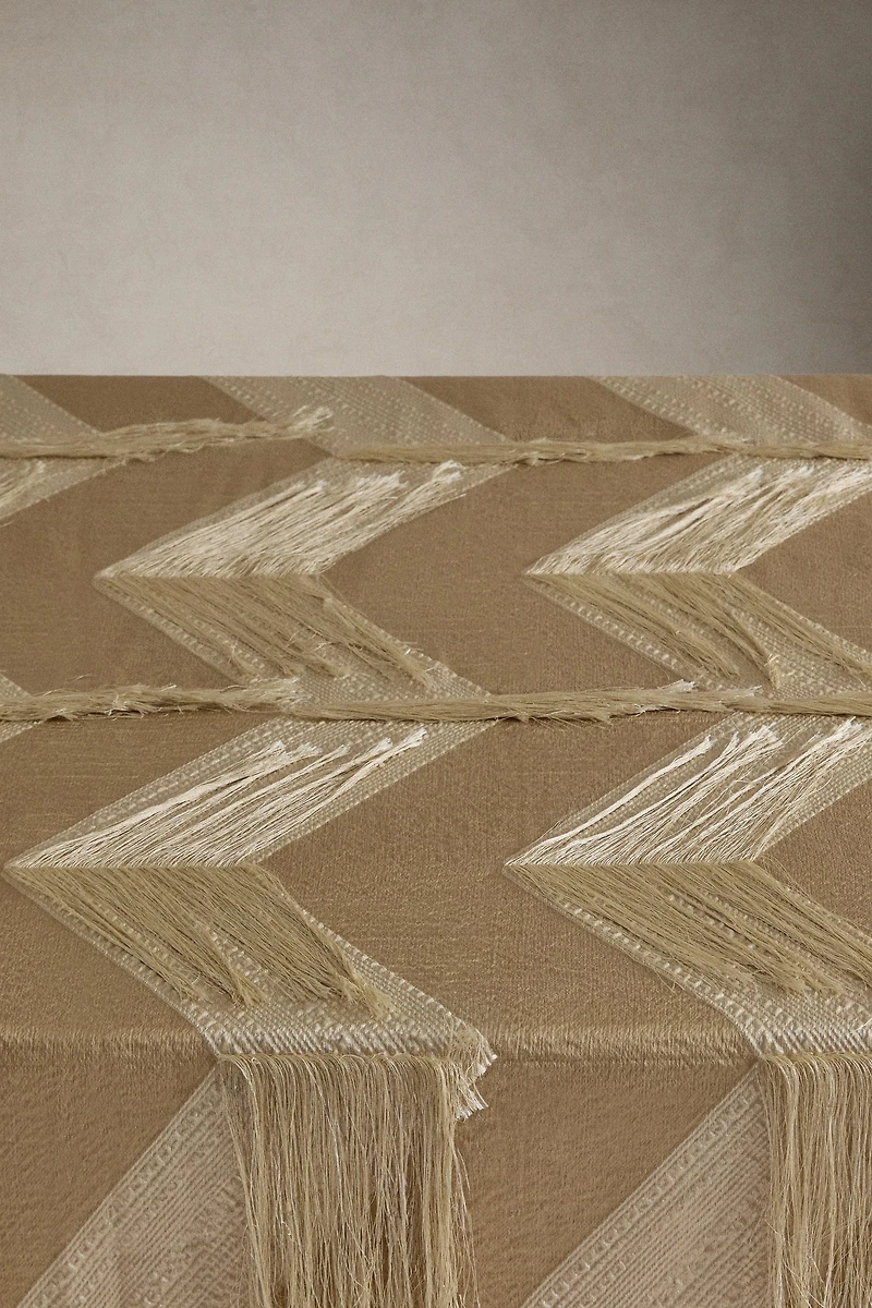 ZIG ZAG MULTI-PURPOSE BLANKET | MARISA BERENSON