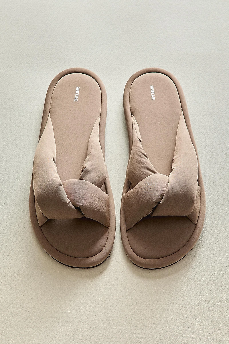 KNOTTED MULE SLIPPERS