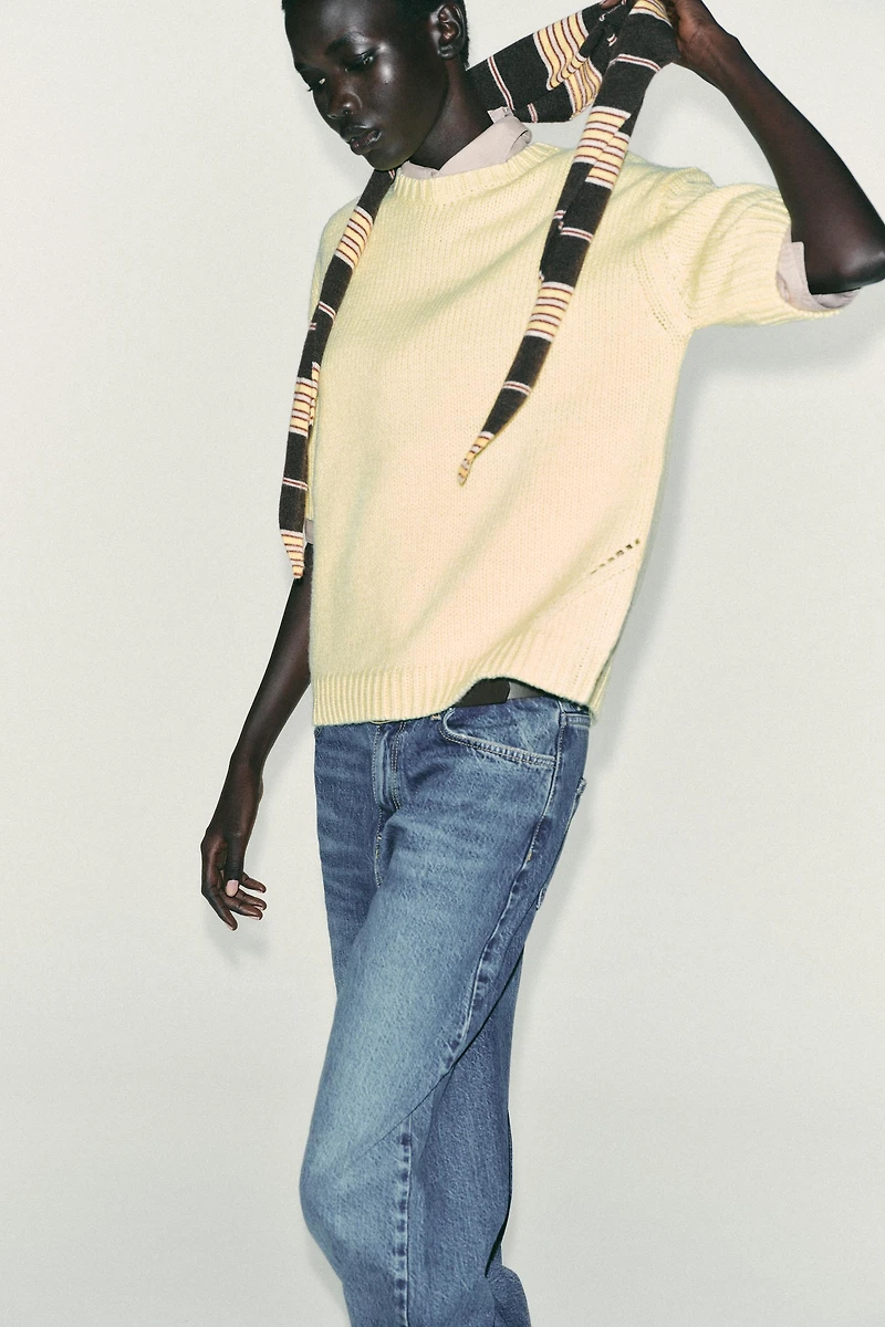 OVERSIZED SHORT SLEEVE KNIT SWEATER