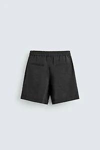 FLOWY RELAXED FIT SHORTS