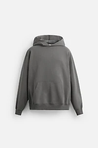 BASIC HOODIE SWEATSHIRT