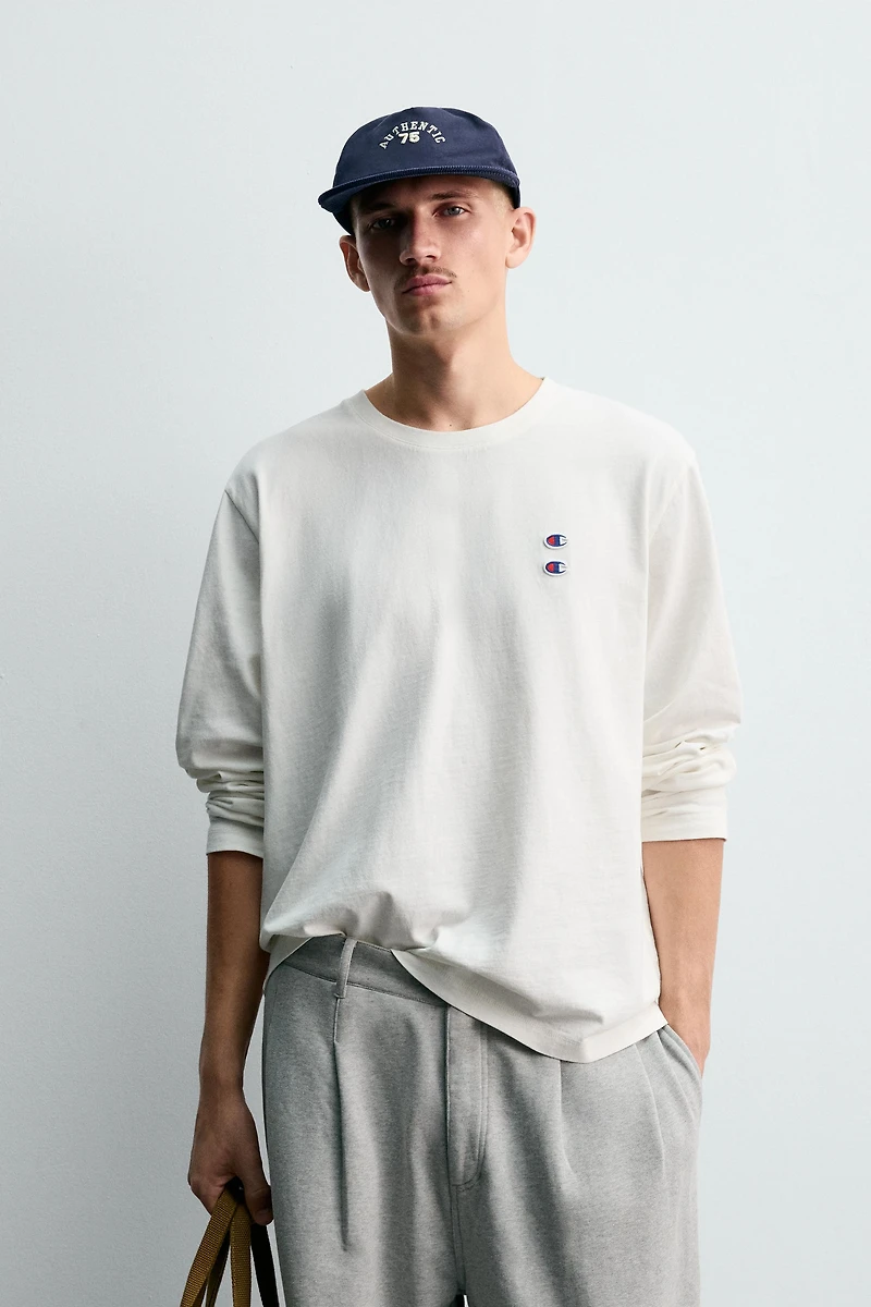 T-SHIRT MANCHES LONGUES À PIÈCES CHAMPION ® X ZARA