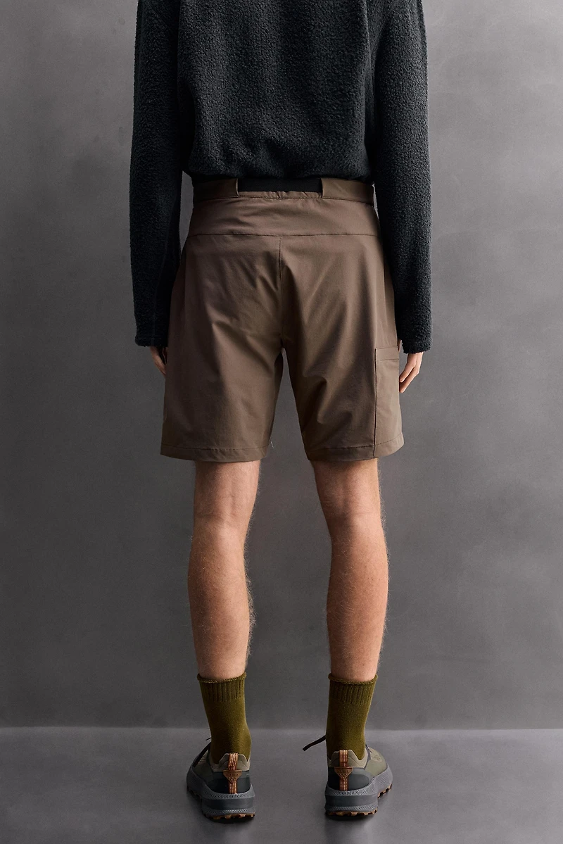 SHORT CARGO TECHNIQUE