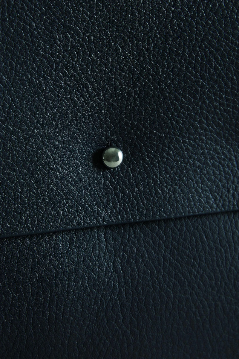 BLUE LEATHER BUTTON CASE