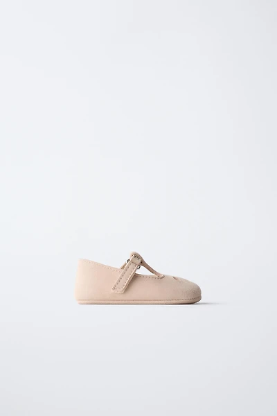 CHAUSSURES EN CUIR