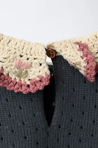 CROCHET COLLAR KNIT SWEATER