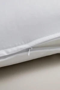 MEMORY FOAM BLOCK PILLOW
