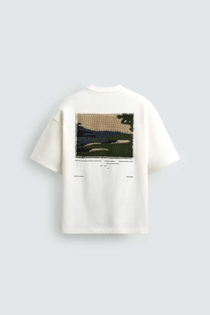 TEXTURED PATCH T-SHIRT