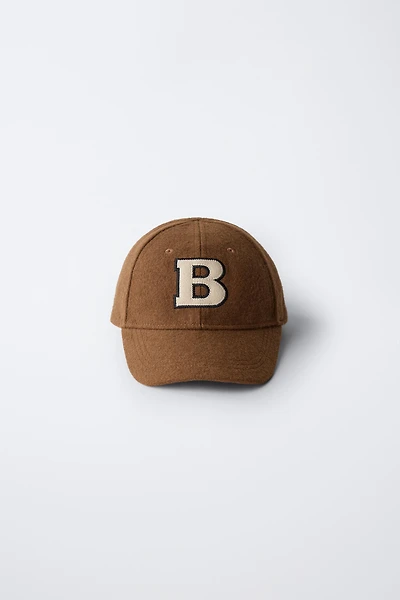 CASQUETTE EN DRAP INITIALE