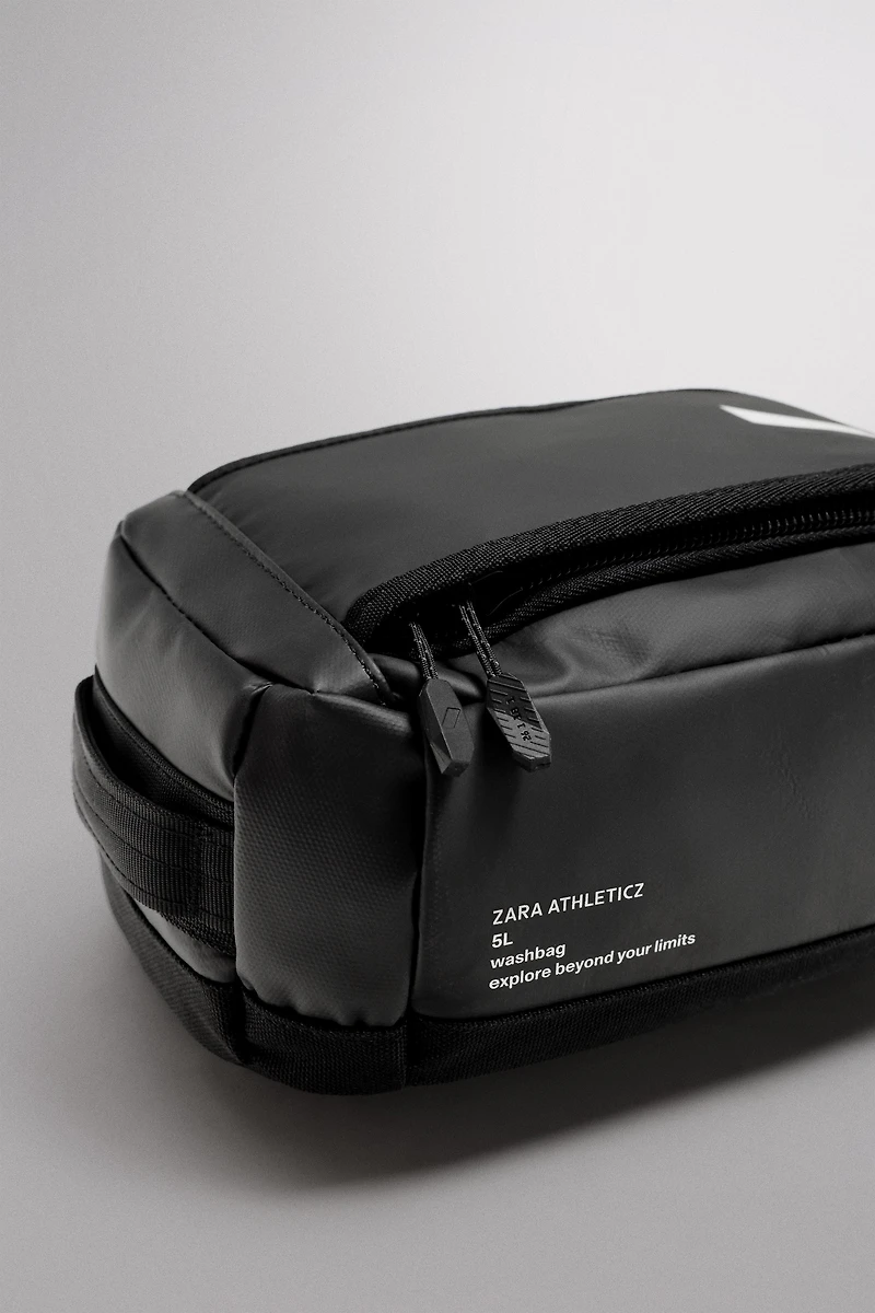 TROUSSE DE TOILETTE DE SPORT
