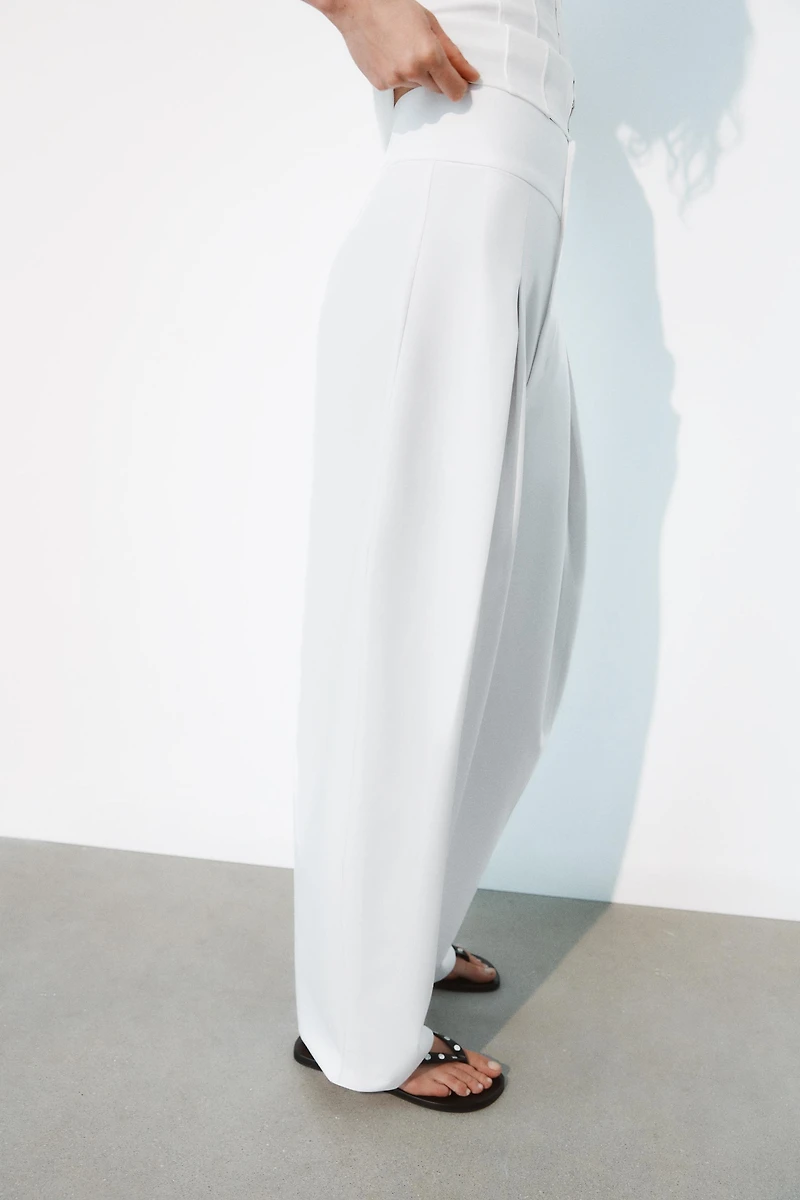 PLEATED BALLOON PANTS