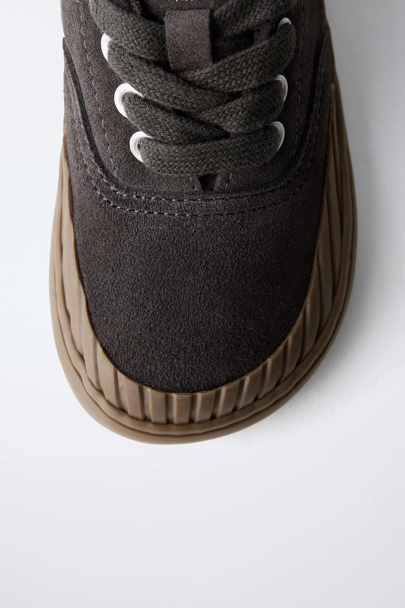 LEATHER SNEAKERS