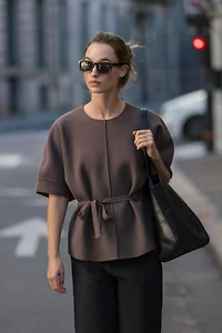 PUFF SLEEVE KNIT SWEATER