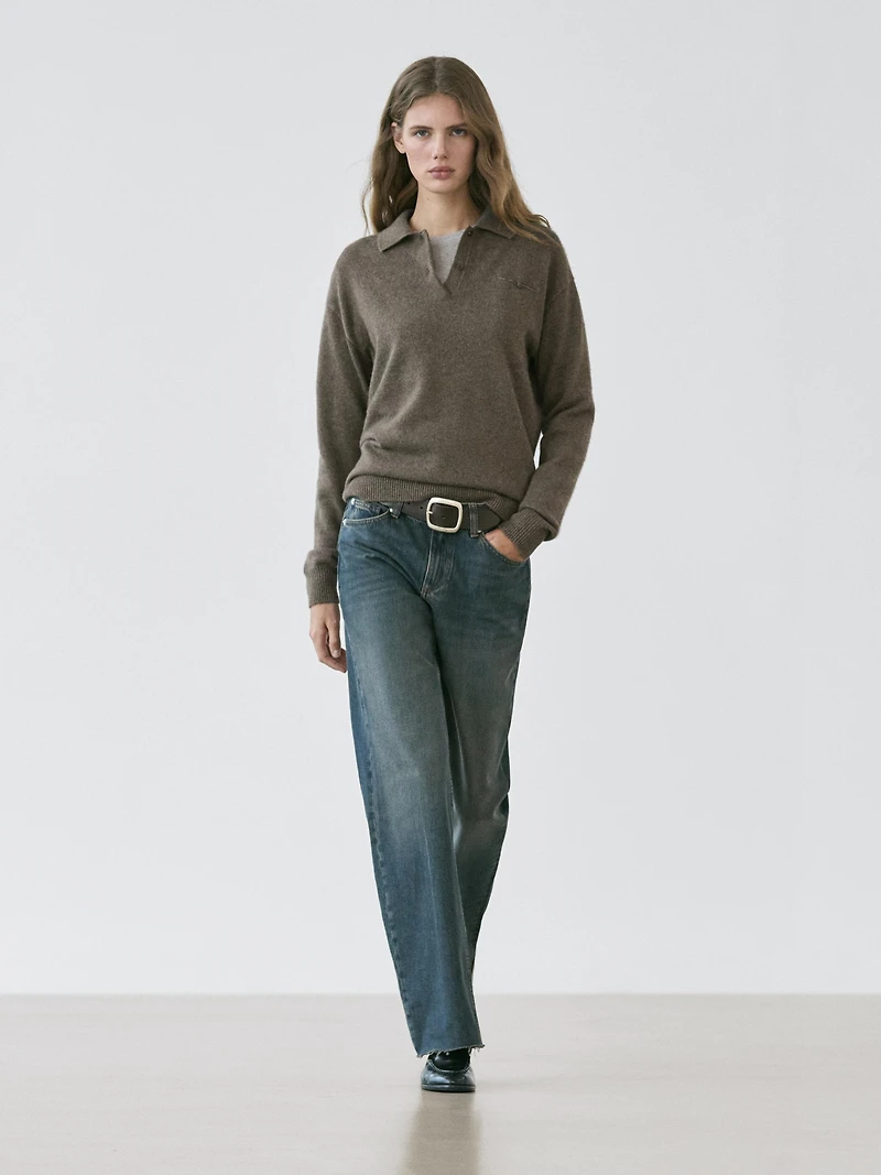 100% cashmere sweater with pocket detail