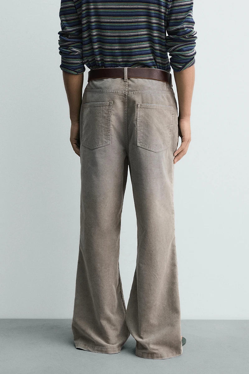PANTALON FLARE EN VELOURS CÔTELÉ