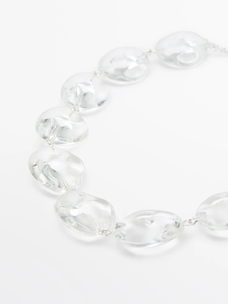 Necklace with glass pieces