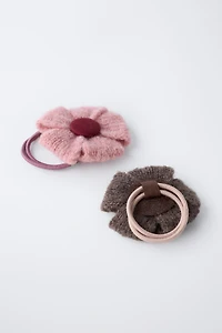KNIT FLOWER SCRUNCHIES