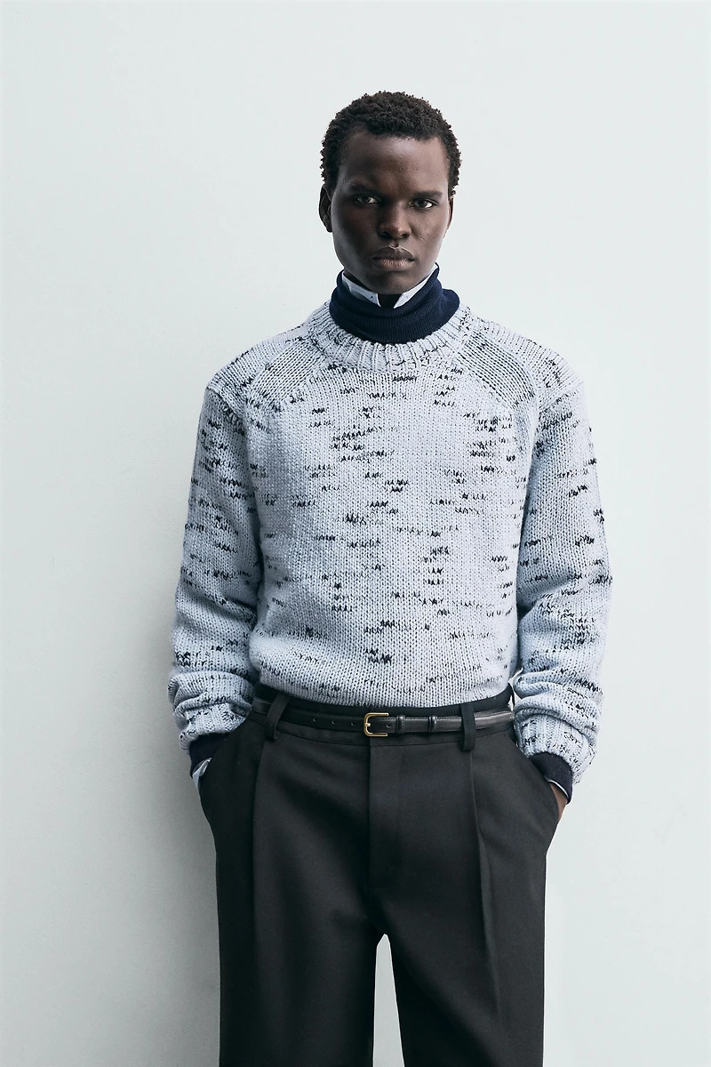 CONTRAST TEXTURED JUMPER