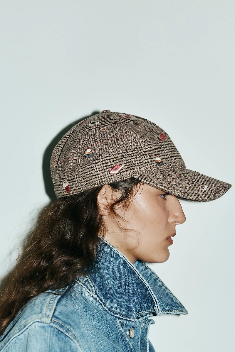 EMBROIDERED WOOL PLAID CAP