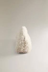 FAUX FUR MAKEUP BAG