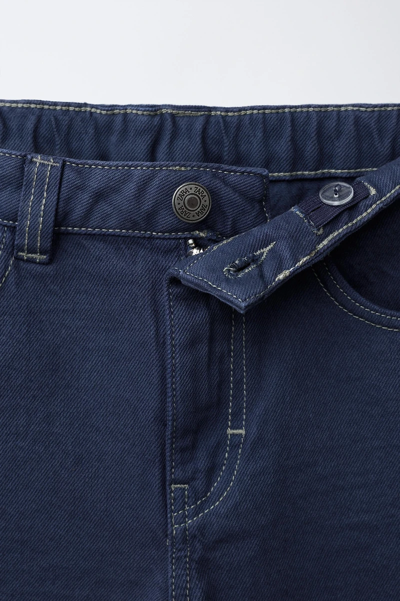CONTRAST TOPSTITCHING SHORTS