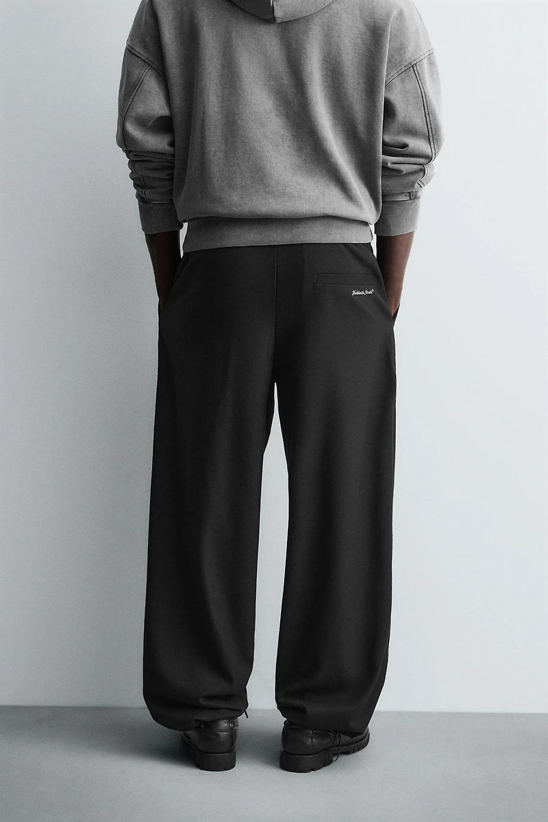 RELAXED FIT TEXTURED PANTS