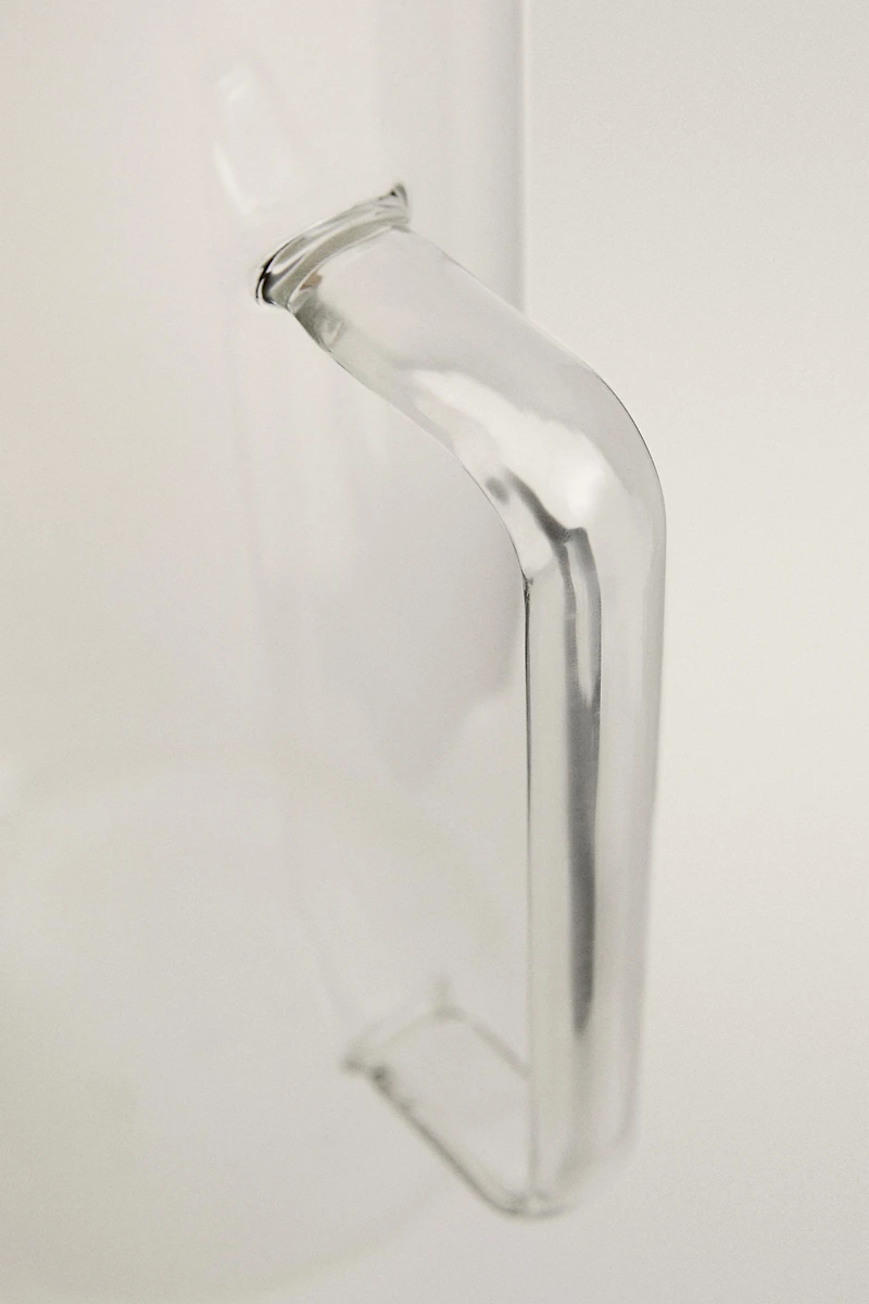 BOROSILICATE GLASS PITCHER WITH LID