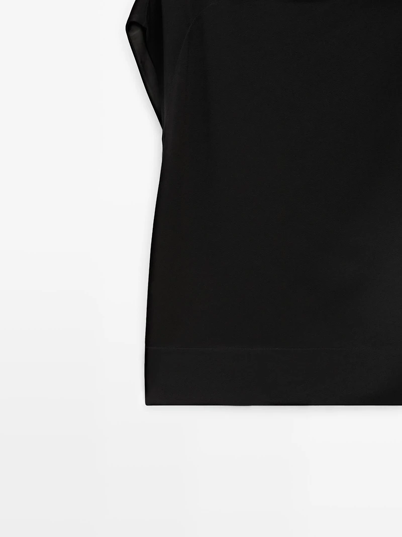Asymmetric top with ruffle detail - STUDIO