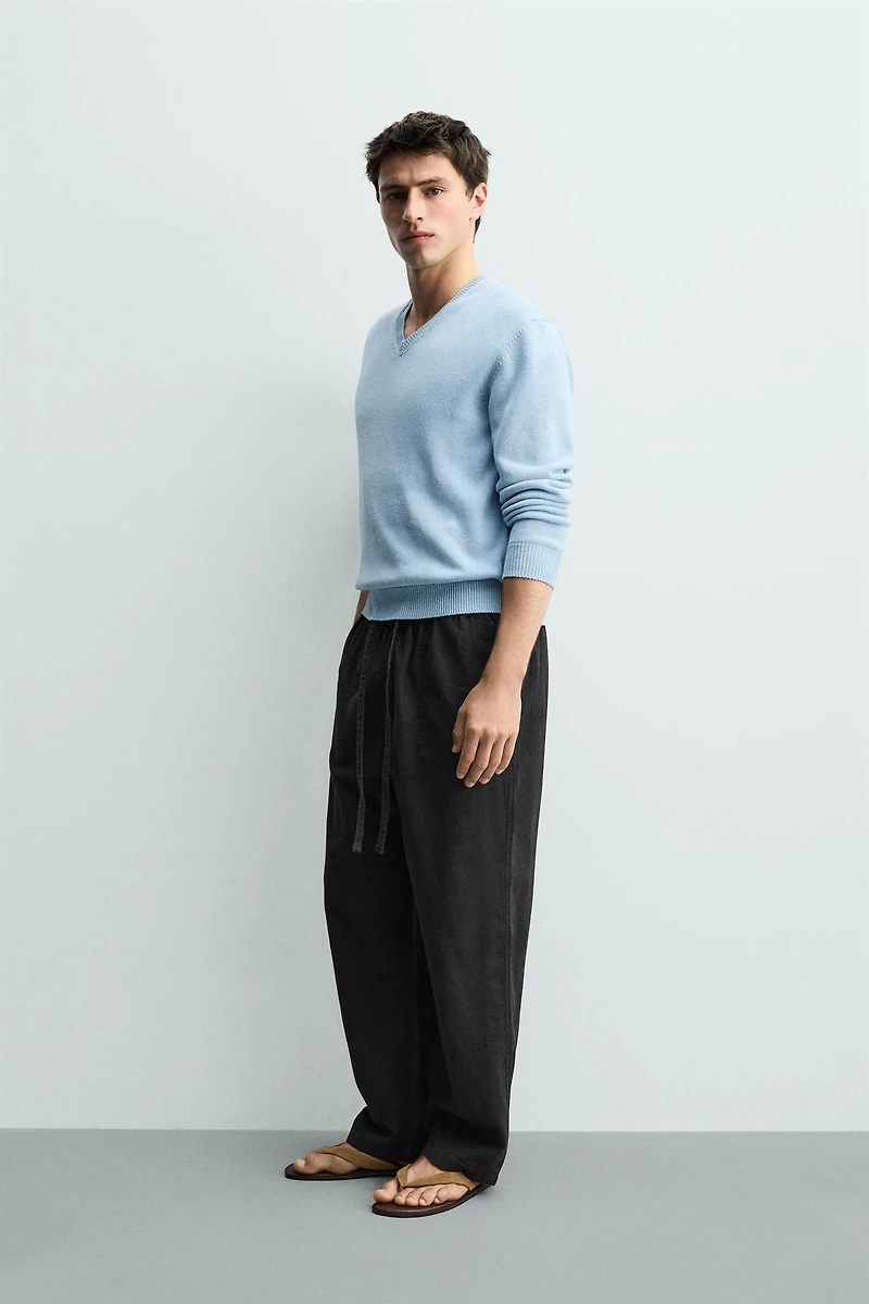 RELAXED FIT JOGGER JEANS