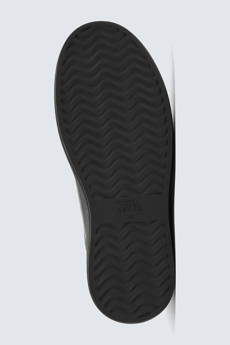 THICK SOLE LEATHER SNEAKERS