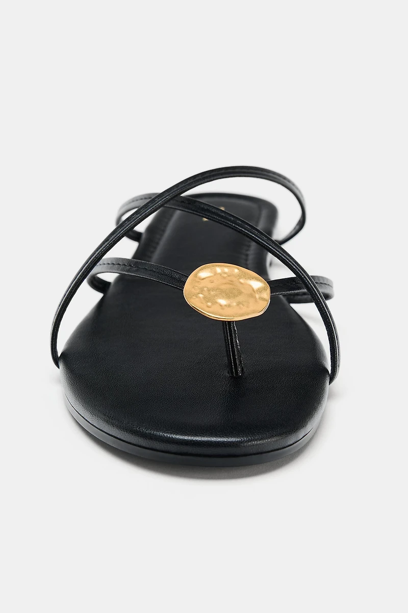 MULTI-STRAP FLAT SANDALS