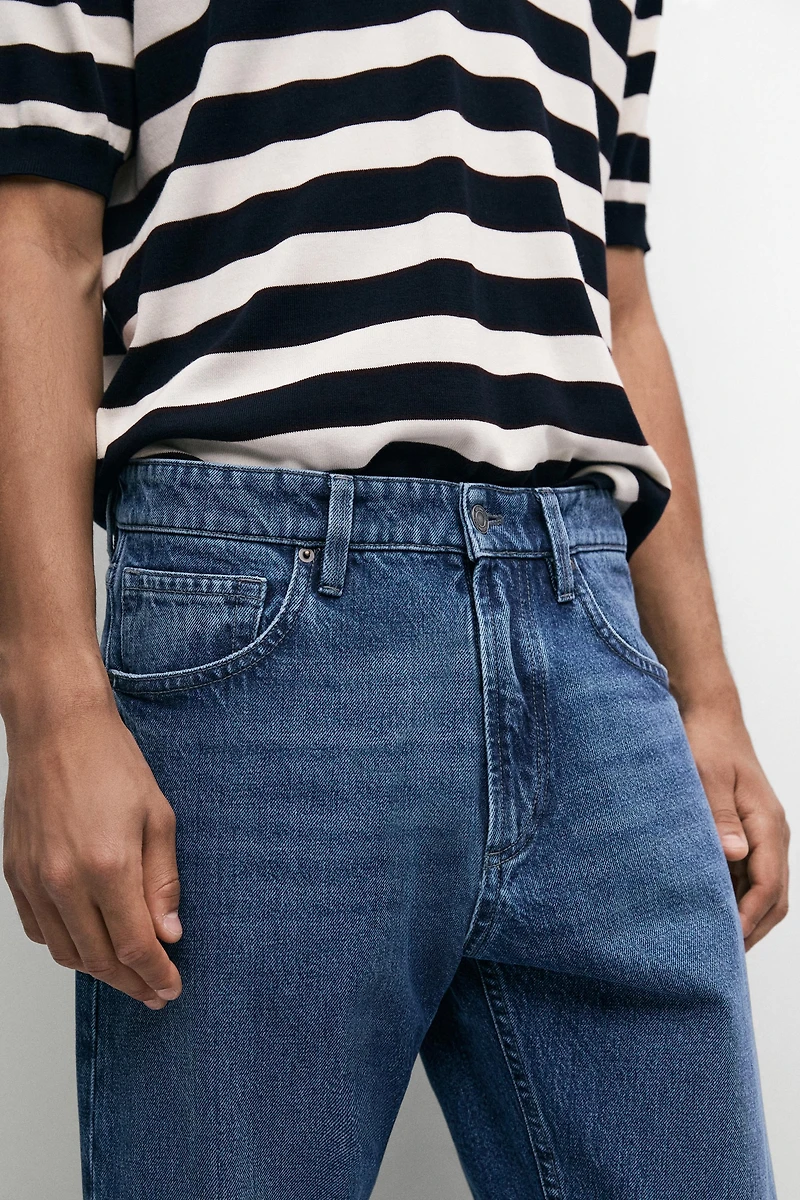 Relaxed fit jeans