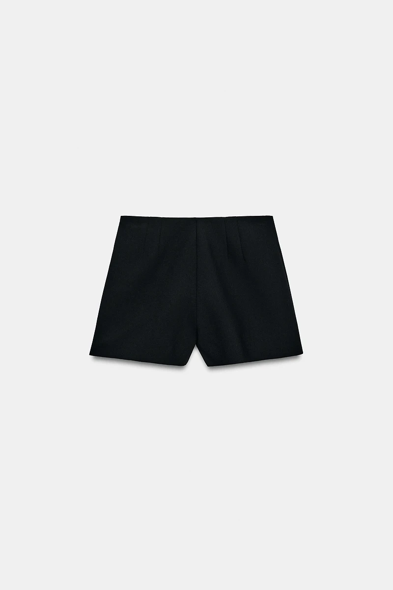 HIGH-WAISTED POLKA DOT SHORTS
