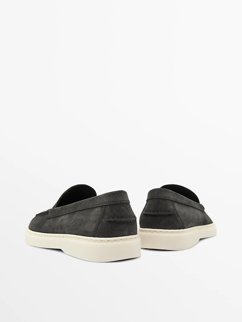 Split leather loafers with moc toe