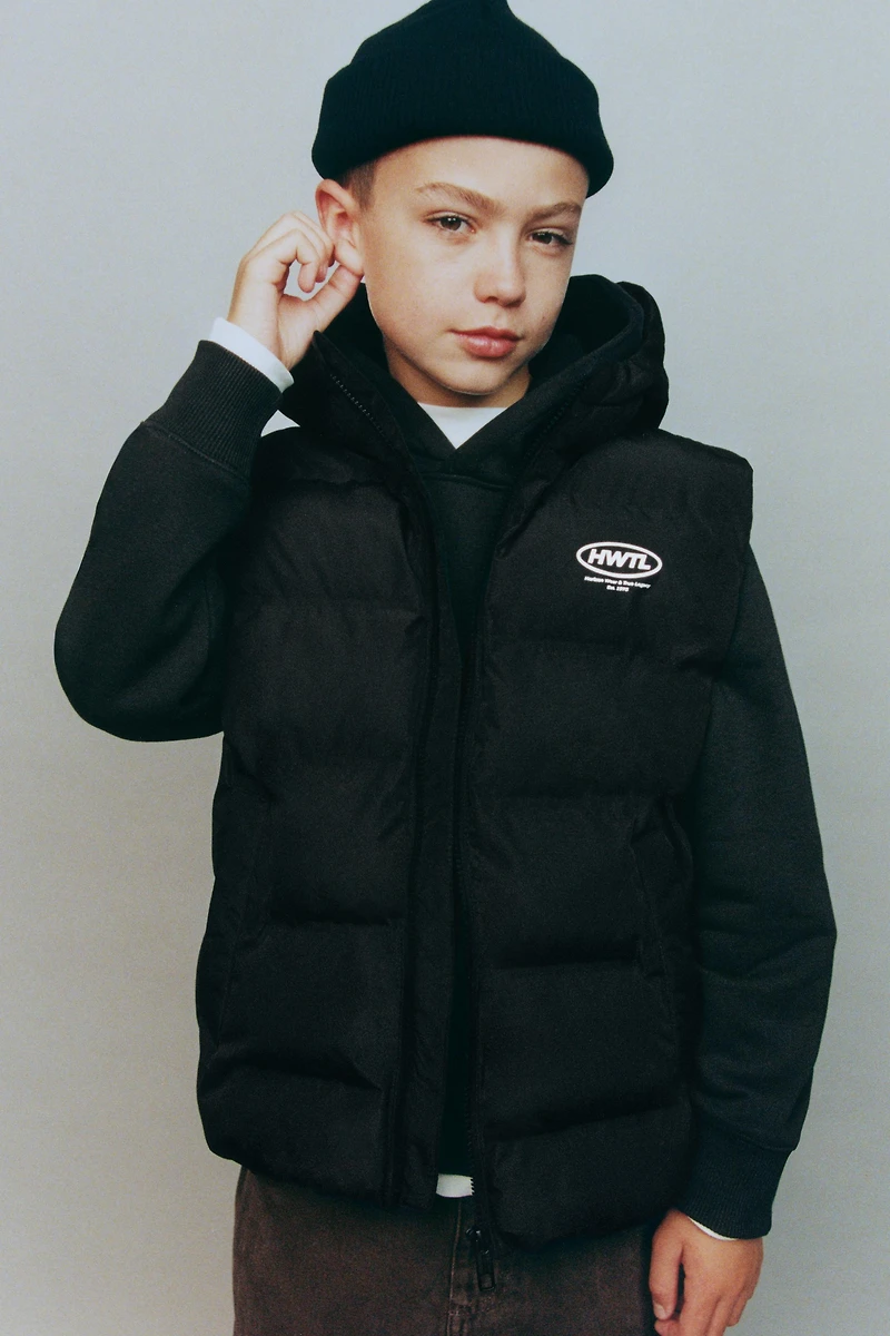 WATER REPELLENT HOODIE VEST