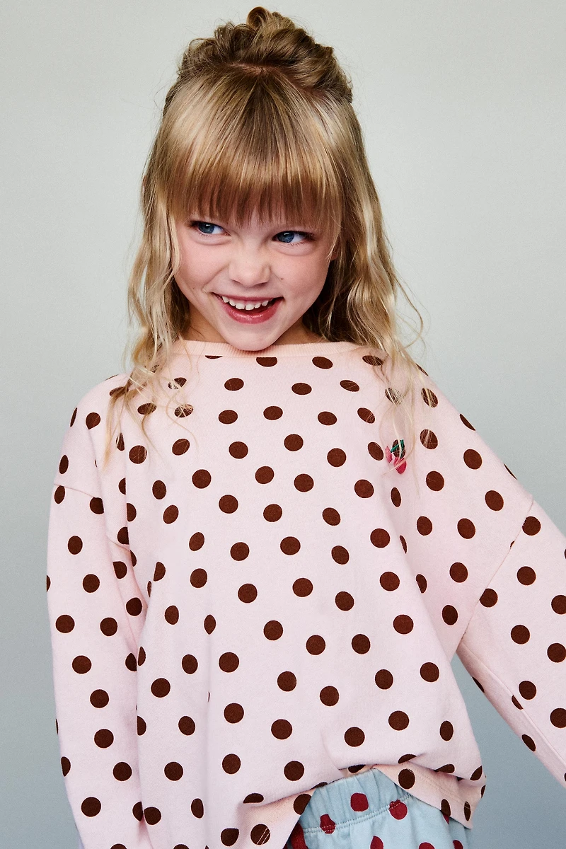 EMBROIDERED POLKA DOT CHERRY T-SHIRT