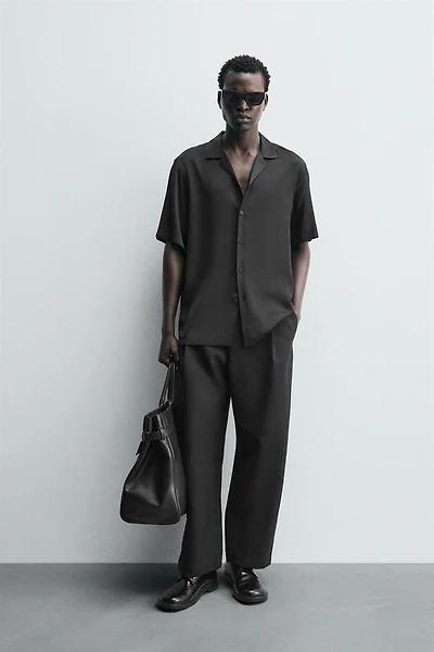 REGULAR FIT SATIN EFFECT SHIRT