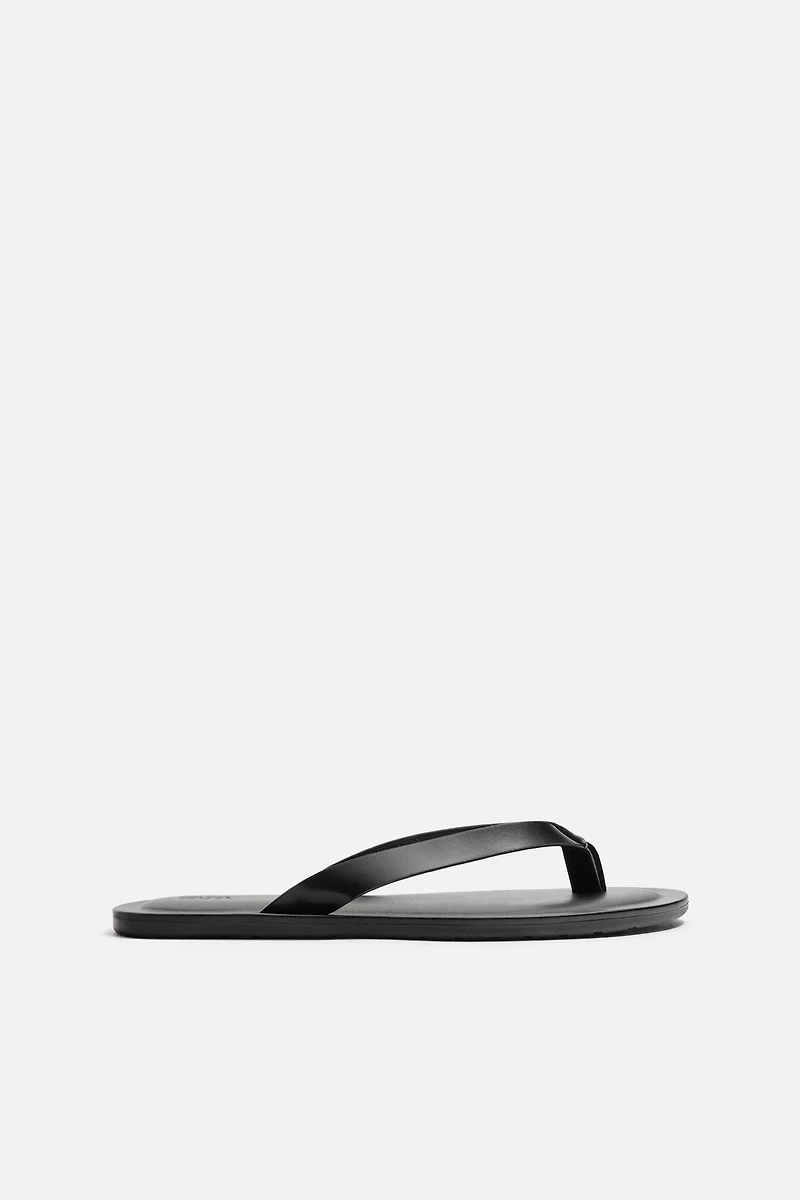 STRAPPY SANDALS
