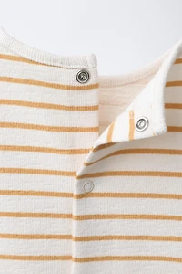 STRIPED T-SHIRT AND PANTS SET WITH EMBROIDERED BUNNY