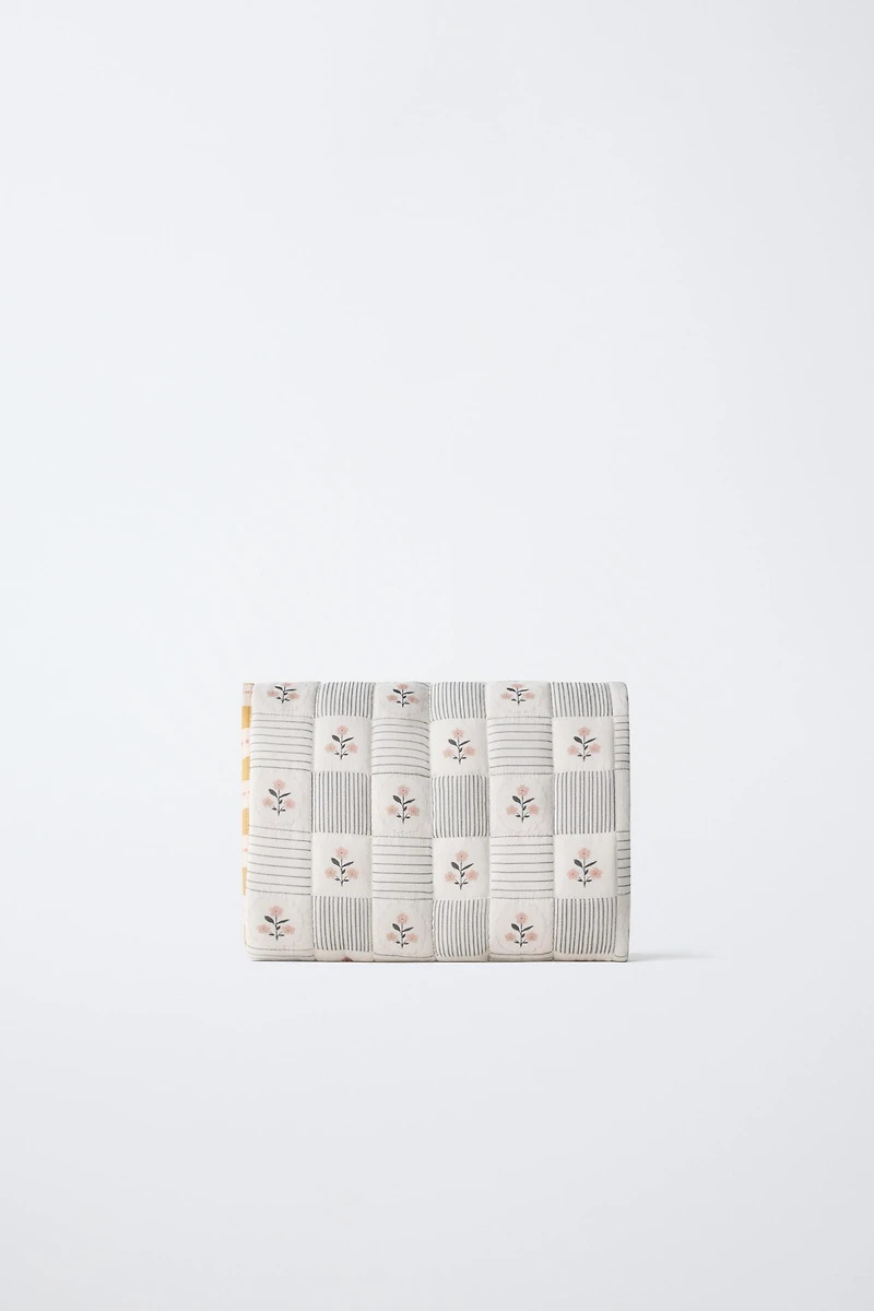 QUILTED MATERNITY CHANGING PAD