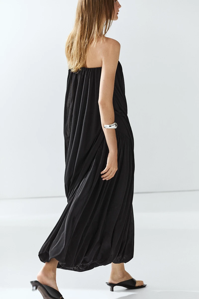 Balloon-effect flowing skirt