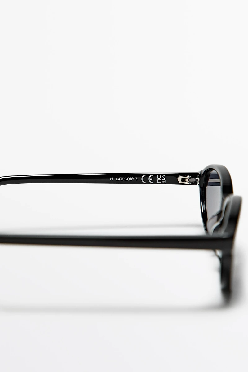 Elongated sunglasses