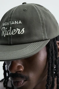 CASQUETTE À VISIÈRE PLATE BRODERIE CONTRASTÉE